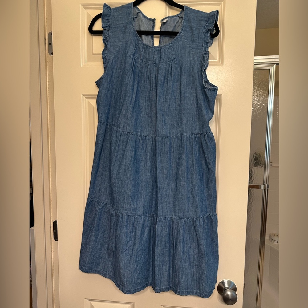Old Navy Sleeveless Tiered Chambray Dress - Blue